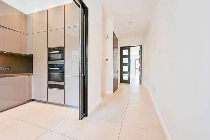 4 Bedroom Terraced House For Sale In Gunnersbury Mews, Chiswick, London, W4