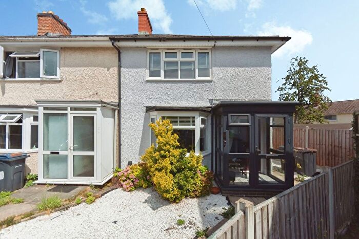 3 Bedroom Terraced House For Sale In The Garth, Birmingham, B14