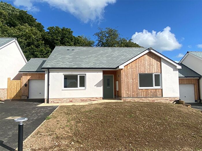 3 Bedroom Detached Bungalow For Sale In Dunheved Road, Launceston, Cornwall, PL15
