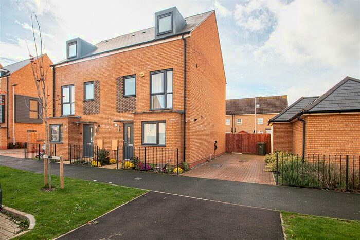 4 Bedroom Semi-Detached House To Rent In Holt Avenue, Brooklands, Milton Keynes, MK10