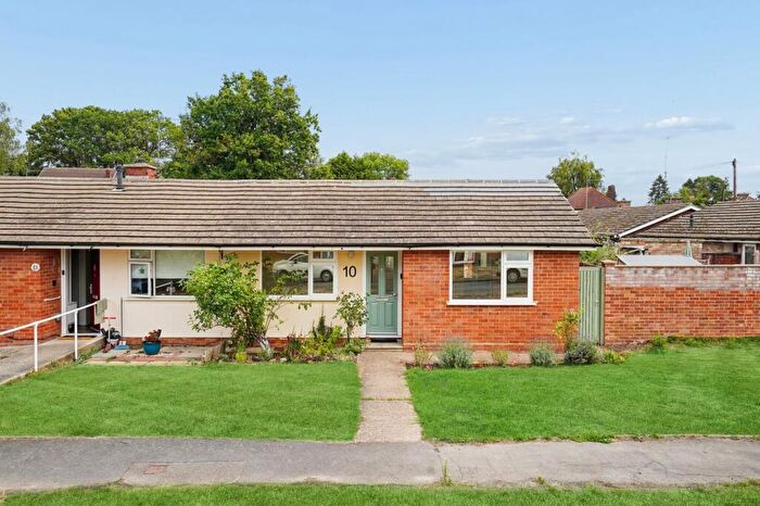2 Bedroom Semi-Detached Bungalow For Sale In Heatherden Green, Iver, SL0