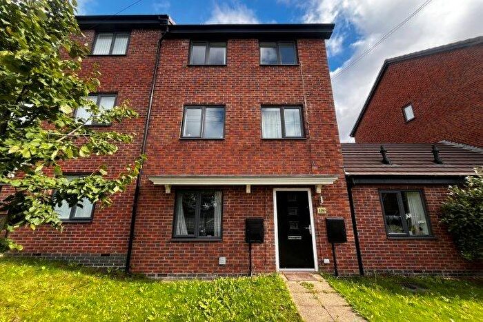 5 Bedroom Semi-Detached House To Rent In Cranford Street, Smethwick, B66