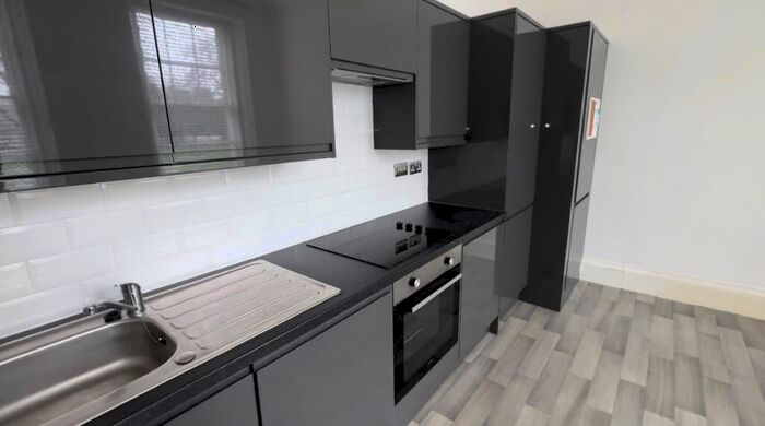 2 Bedroom Apartment To Rent In Hamilton Square, Birkenhead, Wirral, Merseyside, CH41