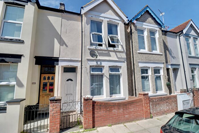 3 Bedroom Terraced House For Sale In Glasgow Road, Southsea, PO4