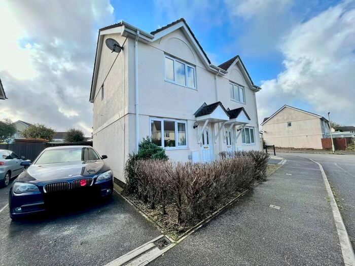 2 Bedroom Semi-Detached House To Rent In Vixen Tor Close, Okehampton, EX20