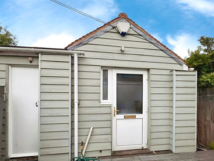 1 Bedroom Cottage To Rent In Oxford Street, Whitstable, CT5