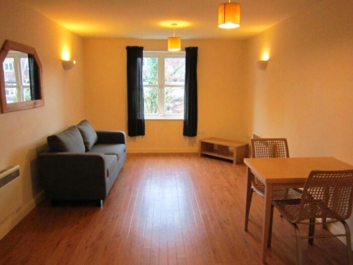 1 Bedroom Flat To Rent In The Grange, Leeds, LS6