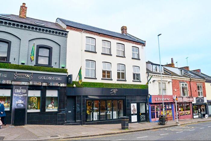 1 Bedroom Apartment To Rent In York Road, Northampton, NN1