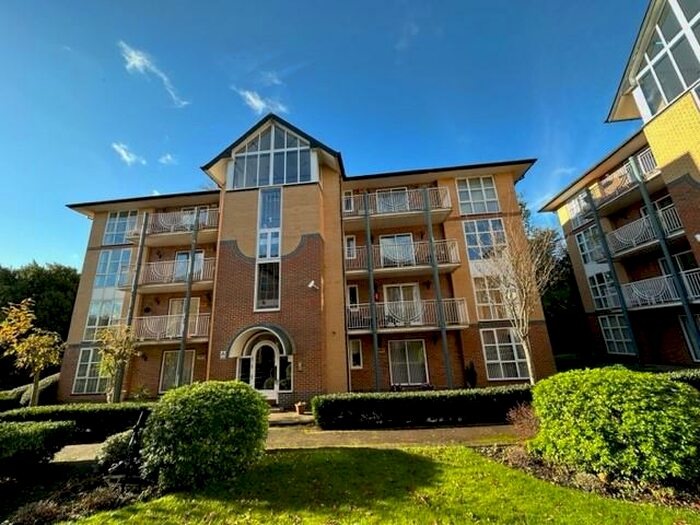 2 Bedroom Apartment To Rent In Westwood Road, Southampton, SO17