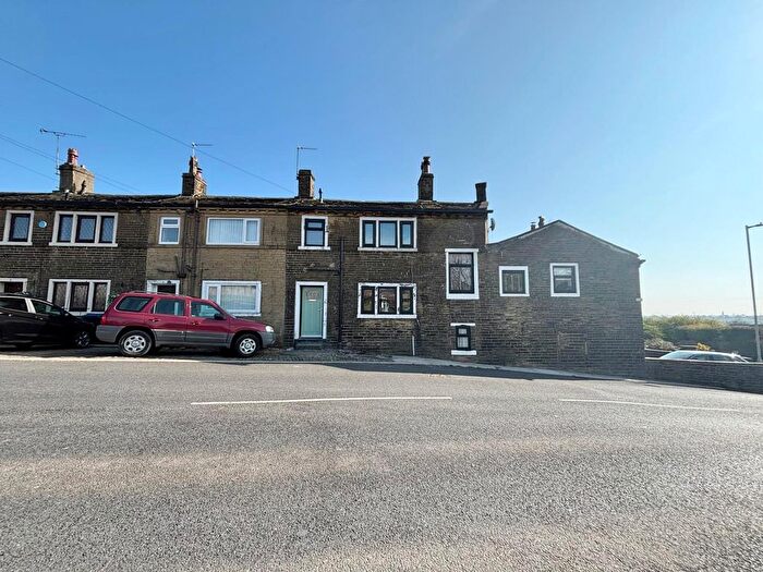 2 Bedroom Terraced House To Rent In Allerton Lane, Thornton, Bradford, West Yorkshire, BD13