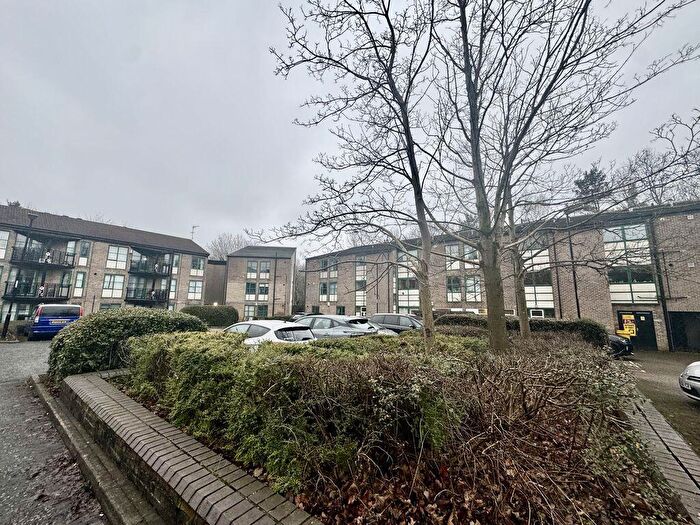 2 Bedroom Flat For Sale In Lumley Close, Oxclose Washington, NE38