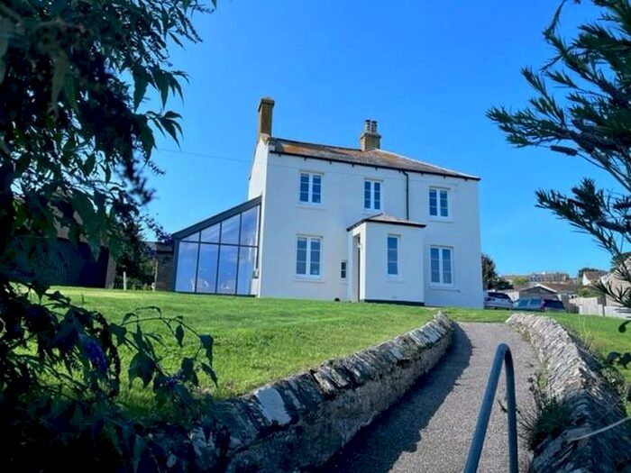 4 Bedroom House To Rent In Gorran Haven, PL26