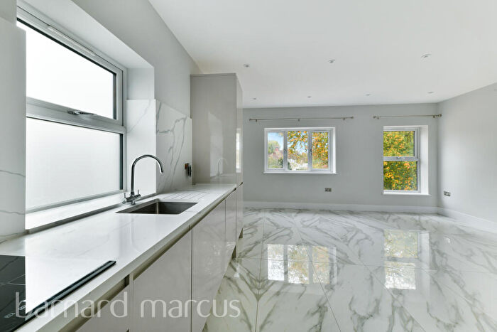 3 Bedroom Duplex To Rent In Elm Road, Wallington, SM6