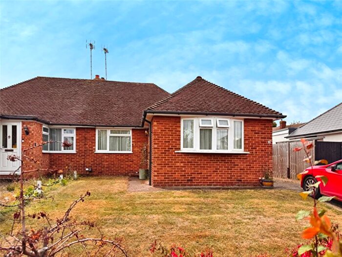 2 Bedroom Bungalow For Sale In Childscroft Road, Rainham, Gillingham, Kent, ME8