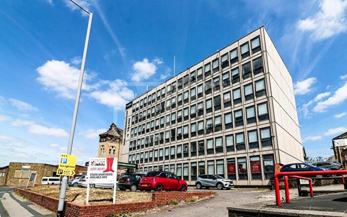 Flat To Rent In Sunbridge Halls, Bradford, BD1