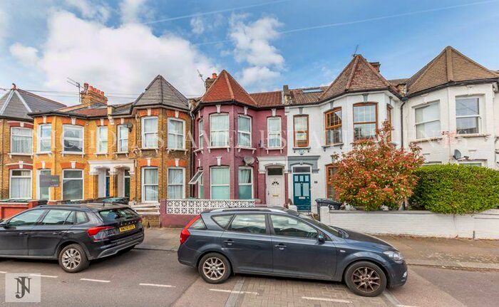 5 Bedroom Terraced House To Rent In Carlingford Road, London, N15