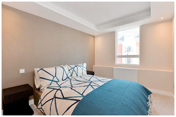 2 Bedroom Flat For Sale In Crawford Street, Marylebone, W1H