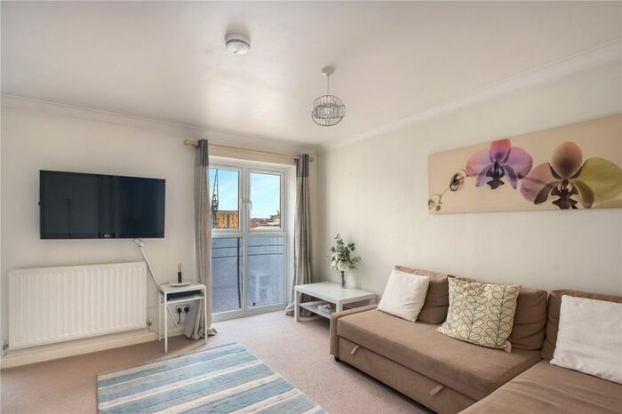2 Bedroom Flat To Rent In Boleyn House, Southey Mews, London, E16
