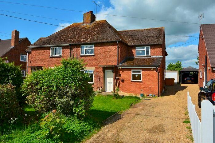 3 Bedroom Semi-Detached House For Sale In Windmill Road, Towersey, OX9