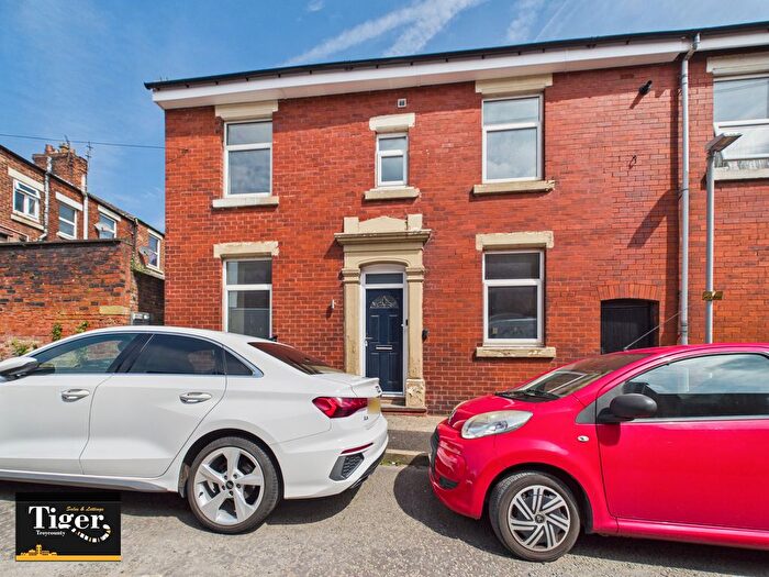 2 Bedroom End Of Terrace House To Rent In Rye Street, Preston, PR1