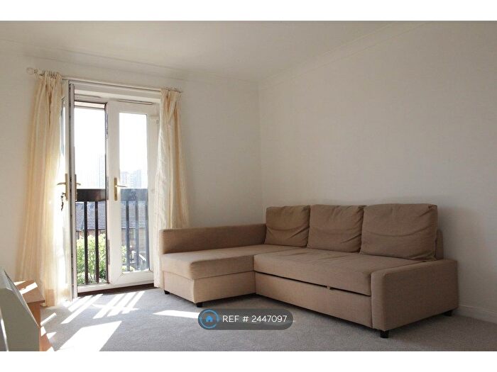 1 Bedroom Flat To Rent In Stratford, London, E15