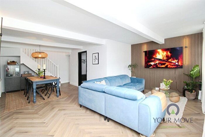 3 Bedroom Detached House For Sale In School Lane, Whitwick, Coalville, Leicestershire, LE67