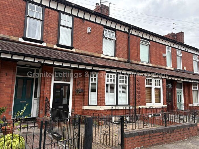3 Bedroom Flat To Rent In Sumner Road, Salford, M6