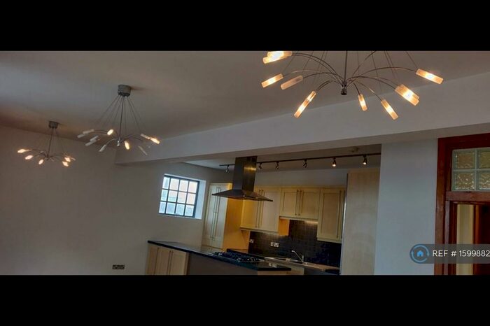 2 Bedroom Flat To Rent In Jacobs Court, Hereford, HR1