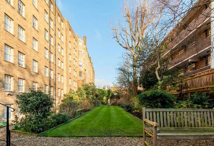 2 Bedroom Flat To Rent In Fulham Road, Chelsea, London, SW3