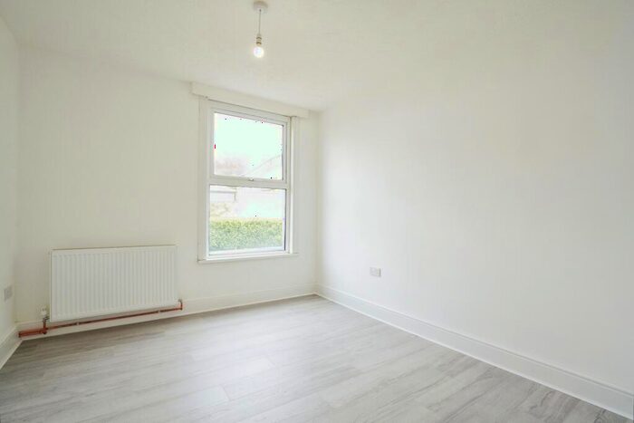 2 Bedroom Flat For Sale In Dennison Road, Bodmin, Cornwall, PL31