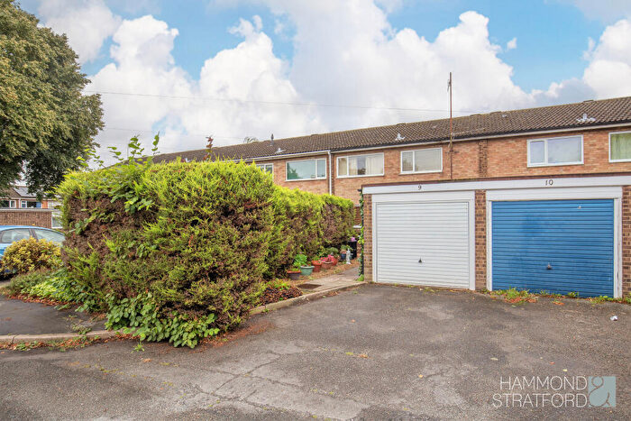 3 Bedroom Terraced House For Sale In Bramfield Close, Norwich, NR2