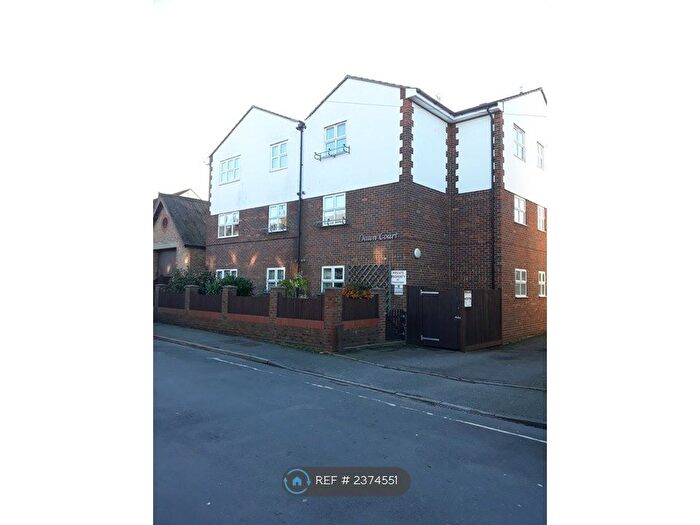 2 Bedroom Flat To Rent In Chandler Road, Bexhill-On-Sea, TN39