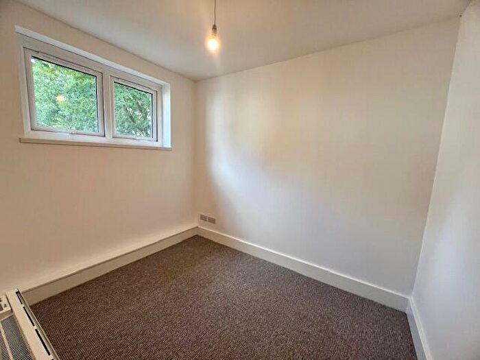 2 Bedroom Apartment To Rent In Llanishen Court, Cardiff, CF14