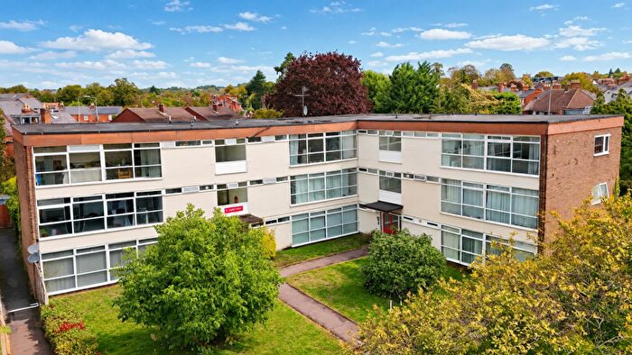 2 Bedroom Apartment For Sale In St. Johns Court, Stratford-Upon-Avon, CV37