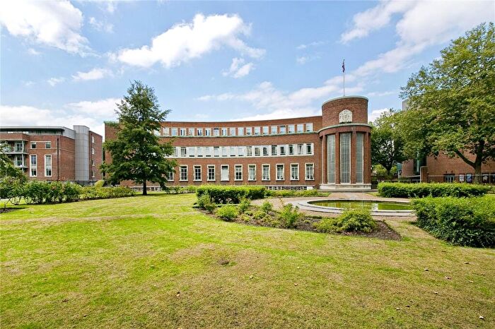 2 Bedroom Flat To Rent In The Laboratory Building, Rosebery Avenue, EC1R