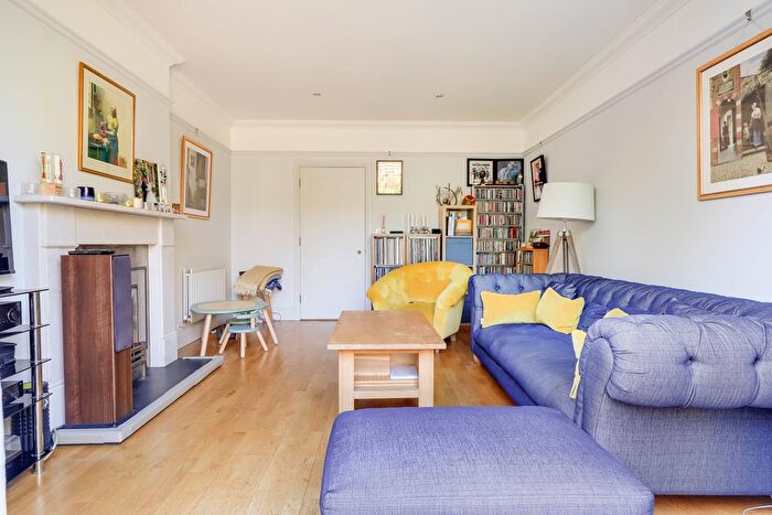 3 Bedroom Terraced House For Sale In Cavendish Place, Cambridge, CB1