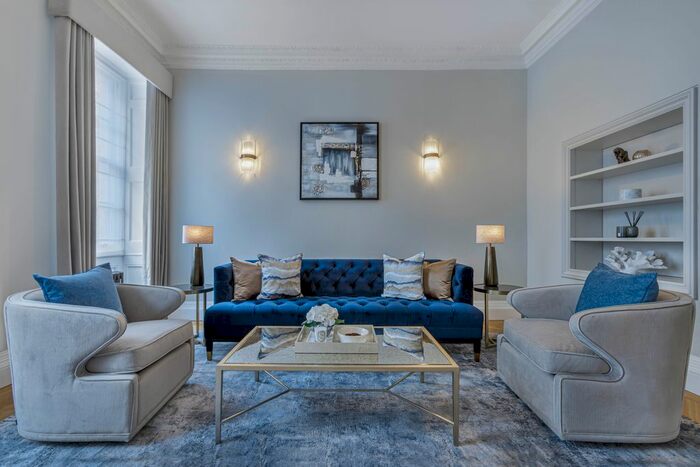 4 Bedroom Flat To Rent In Cadogan Place, London, SW1X