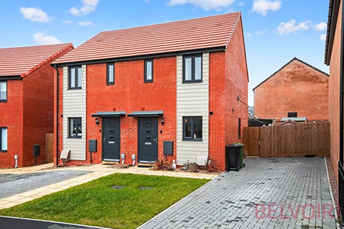 2 Bedroom Semi Detached House For Sale In Mostyn Street, Wellingborough, NN8