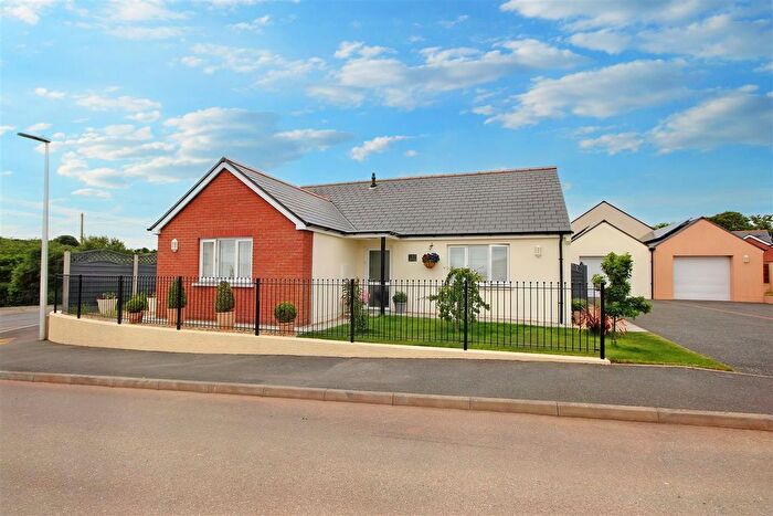 3 Bedroom Detached Bungalow For Sale In Bowett Close, Hundleton, Pembroke, SA71