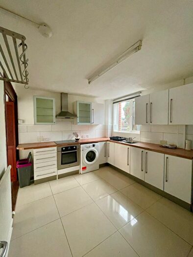 3 Bedroom Terraced House To Rent In Clearwater Way, Cyncoed, Cardiff, CF23