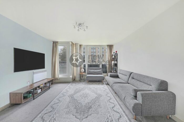 1 Bedroom Flat To Rent In The Trinity, Phoenix Way, Wandsworth, SW18