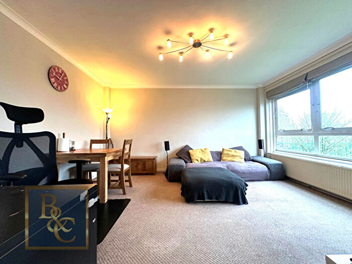 1 Bedroom Apartment For Sale In York Way, London, N7