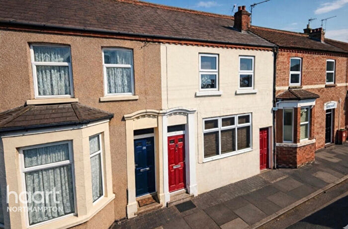 3 Bedroom Terraced House For Sale In St Davids Road, Northampton, NN2