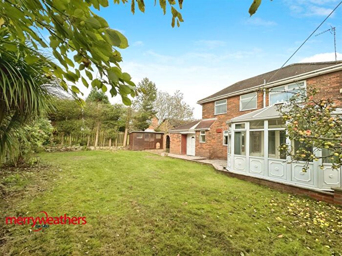 3 Bedroom Detached House To Rent In Hallam Road, Moorgate, Rotherham, S60