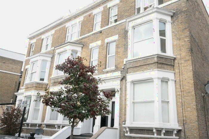 2 Bedroom Flat To Rent In Offley Road, Oval, SW9