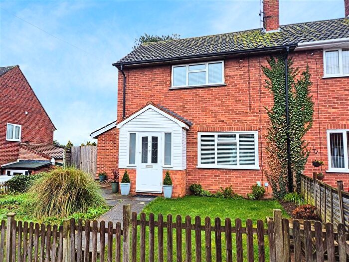 2 Bedroom Semi Detached House For Sale In Sandpits, Leominster, Herefordshire, HR6