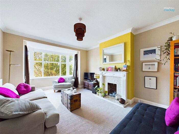 2 Bedroom Flat To Rent In Welbeck Avenue, Hove, East Sussex, BN3