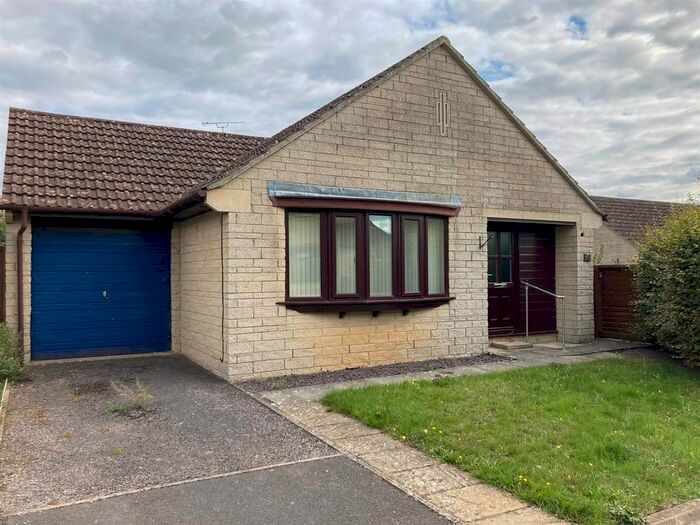 2 Bedroom Detached Bungalow To Rent In Light Close, Corsham, SN13