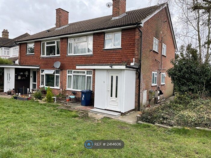 2 Bedroom Maisonette To Rent In Campbell Croft, Edgware, HA8