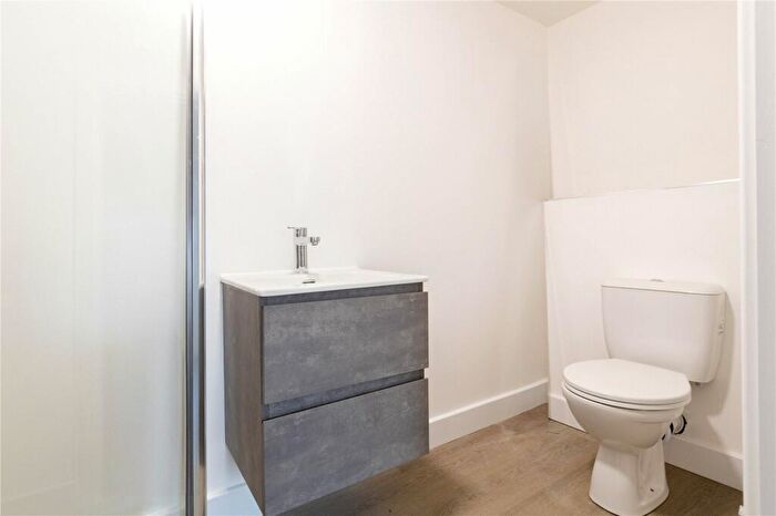 Apartment For Sale In Fleur De Lys, Pucklechurch, BS16